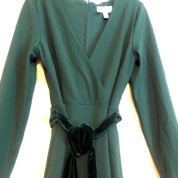 NWT BADGLEY MISCHKA Hadley Emerald Velvet Sash Jumpsuit 6 MSRP $300 - Picture 6 of 9